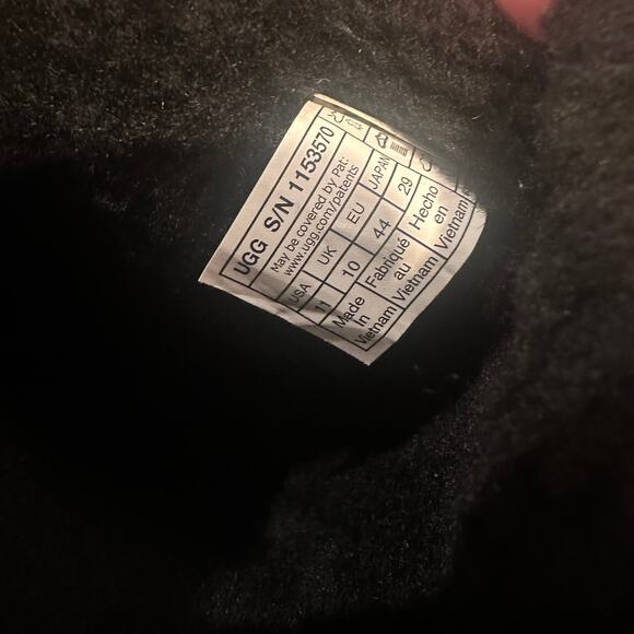 UGG Classic Short Boot x Palace Lightning - Black - Size 10 - Used - Picture 8 of 11